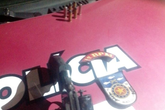 Arma foi apreendida