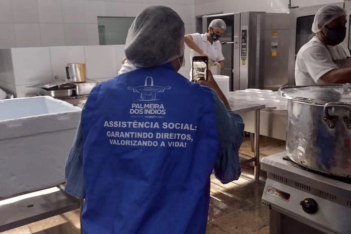 Servidores da SEMAIDS fazem visita a restaurante popular da capital para trazer boas práticas a Palmeira