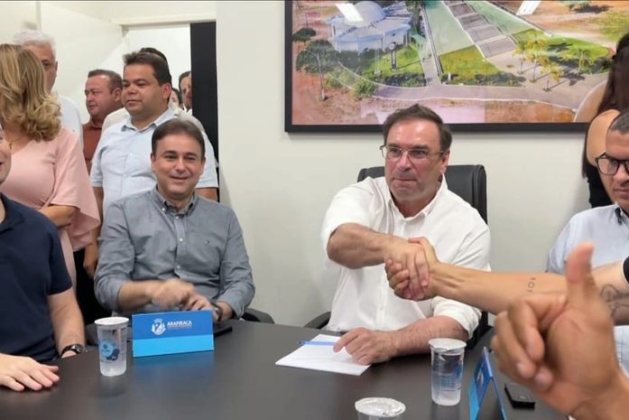 Prefeito Luciano garante pavimentação de mais dois bairros de Arapiraca