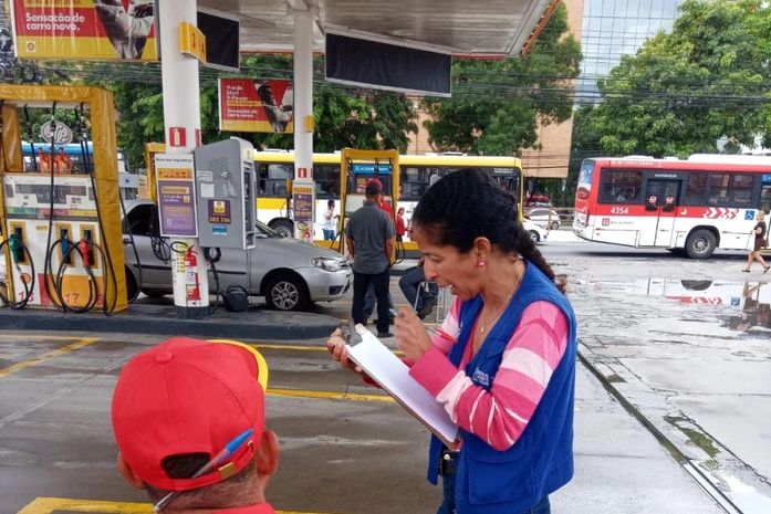 Procon tem fiscalizado postos de combustíveis e vai participar do Mutirão do Preço Justo nesta quarta-feira (24)