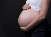 Brasileiras estão tendo menos filhos e adiam maternidade, diz Censo