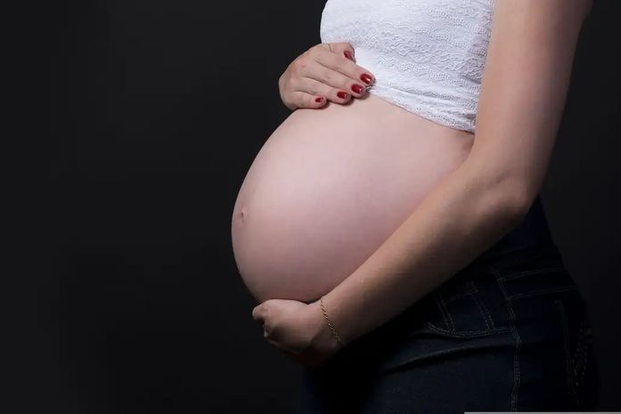 Brasileiras estão tendo menos filhos e adiam maternidade, diz Censo
