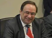 Prefeito Luciano Barbosa “Acende uma vela para Deus e outra para o diabo”