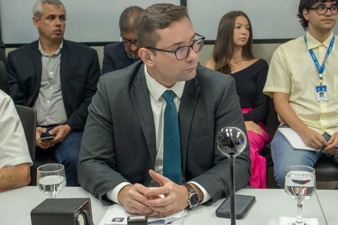 Lucas Barbosa e a renovação em Curso na Assembleia Legislativa de Alagoas