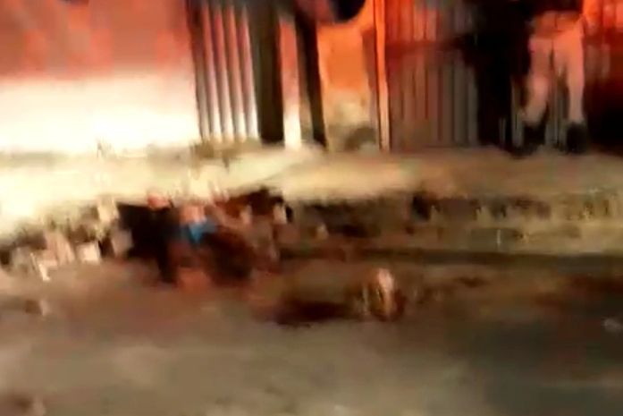 Acusado de roubo é linchado e morto a pedradas após crime em Maceió