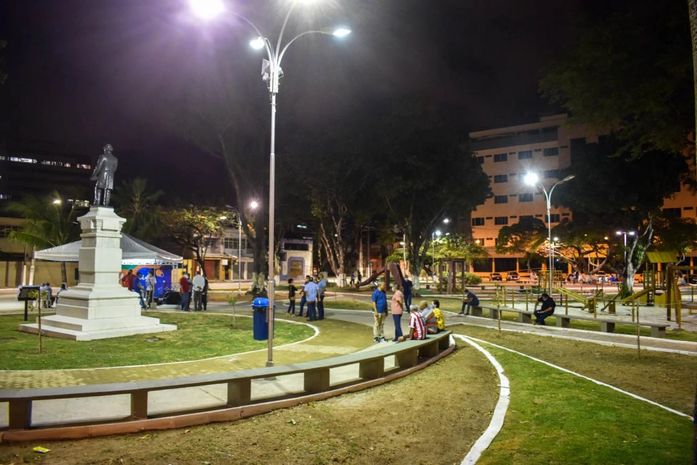 Revitalização da Praça Sinimbu.