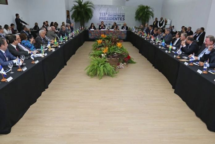 Desembargadores estaduais e do Distrito Federal entendem ser inadmissível pressionar os ministros com paralisação de serviço essencial à sociedade.