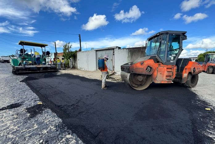 Prefeito Neno Freitas acompanha início das obras de pavimentação do Pró-Estrada em Branquinha