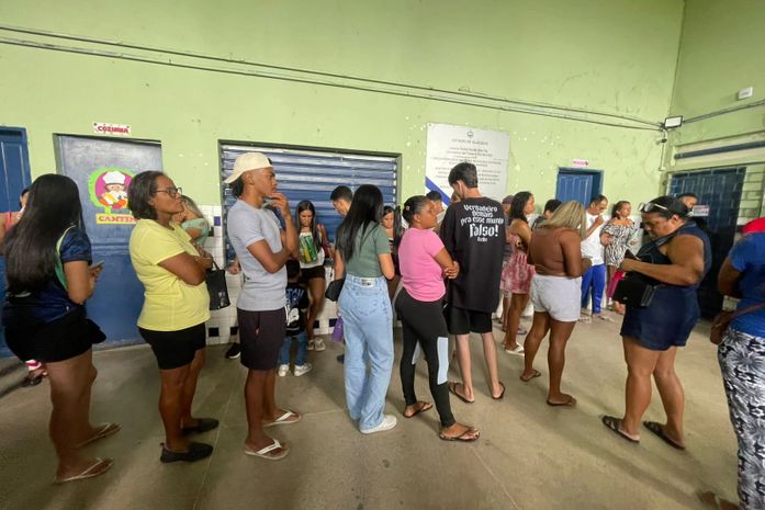 Longas filas e calor geram reclamações de eleitores durante votação em Maceió