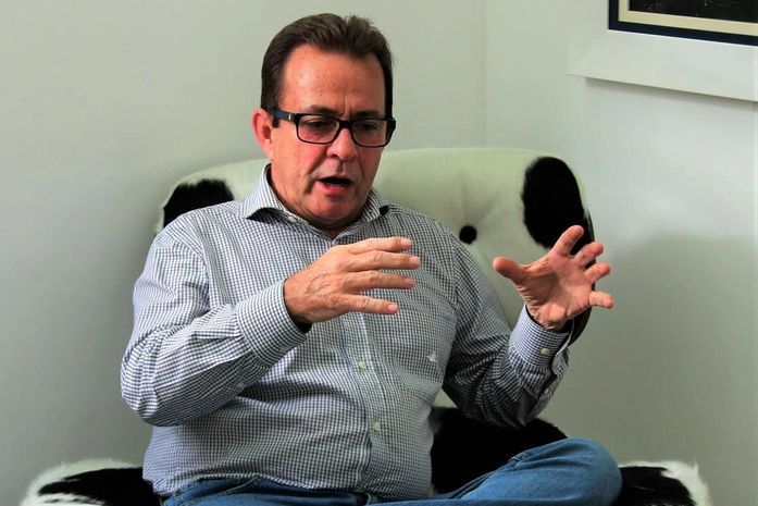 Luiz Lobo se afasta da pasta da educação para disputar a sucessão em Palmeira