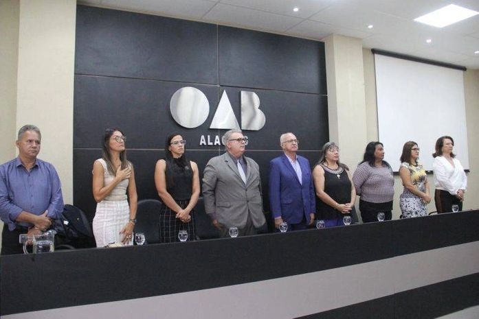 Teófilo dá posse aos novos Conselheiros tutelares de Arapiraca