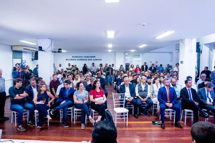 Câmara Municipal discute em audiência pública sobre projeto imobiliário na Lagoa da Anta