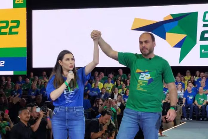 Carol de Toni (PL) e Carlos Bolsonaro (PL) são eleitos senadores por SC