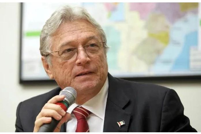 ALE homenageia Teotonio Vilela Filho com a Comenda Tavares Bastos