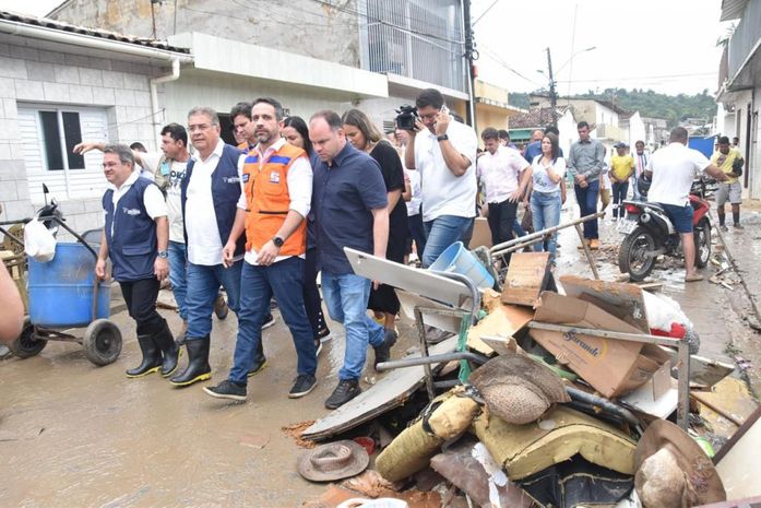 Paulo Dantas coloca estrutura do Governo à disposição dos municípios atingidos pelas chuvas