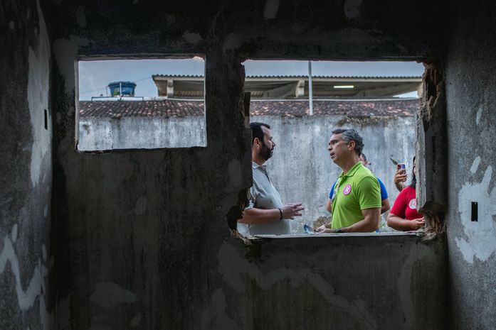 Rafael Brito lamenta sobre posto de saúde abandonado no Eustáquio Gomes