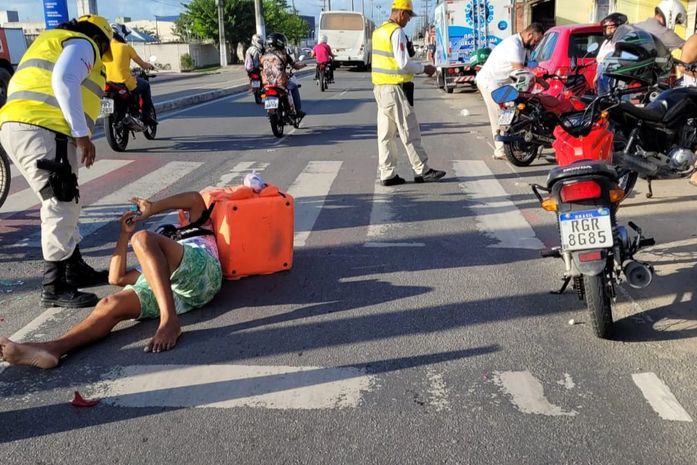 Motociclista fica ferido durante acidente de trânsito no Benedito Bentes