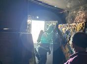 Incêndio destrói cômodo de residência e mobiliza Bombeiros no bairro do Farol; veja as imagens