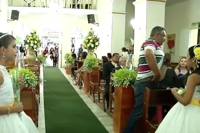 Para não manchar imagem, deputada ignora atentado praticado por primo dentro de igreja