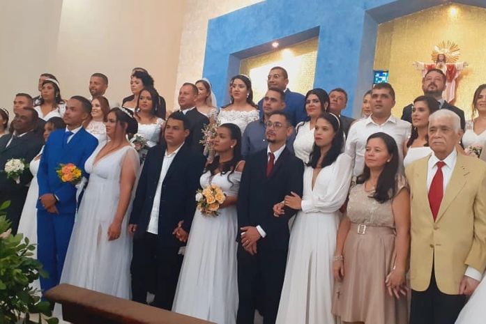 Paróquia do Sagrado Coração de Jesus em Arapiraca, realizou 19 casamentos nesta sexta (10)
