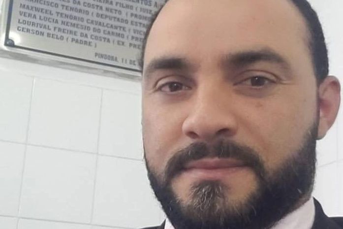 Vereador é agredido durante sessão pela família do prefeito, por ter denunciado bem antes, esquema das Cooperativas