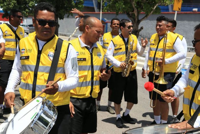 Banda do Ronda leva muito frevo à orla marítima de Maceió