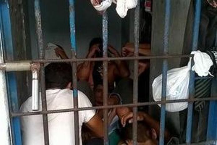 Superlotação na Central de Polícia de Arapiraca