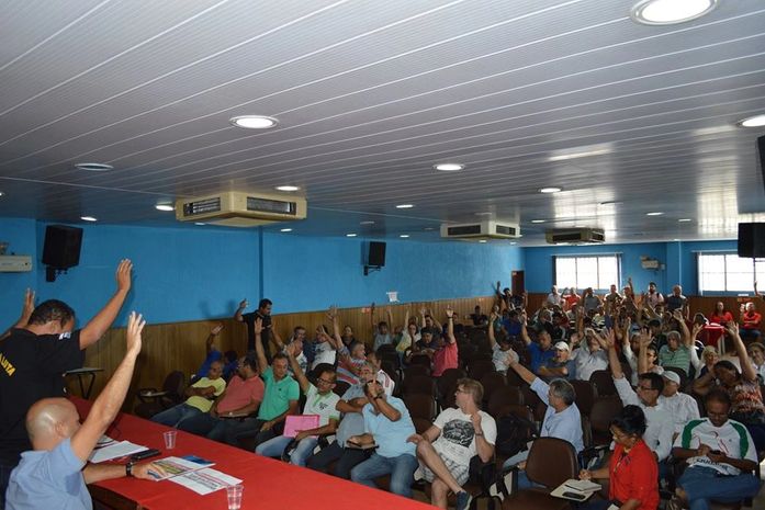 Sindpol realiza assembleia