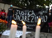 Mais de 25 corpos pretos foram estendidos no chão e o sangue ainda lava a favela do Jacarezinho. Cadê o movimento negro? Cadê os partidos de esquerda? Cadê os movimentos sociais? Cadê o movimento de mulheres?...