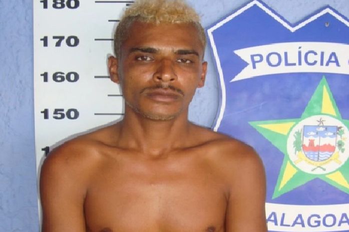 Homem com mandado de prisão em aberto é preso com drogas