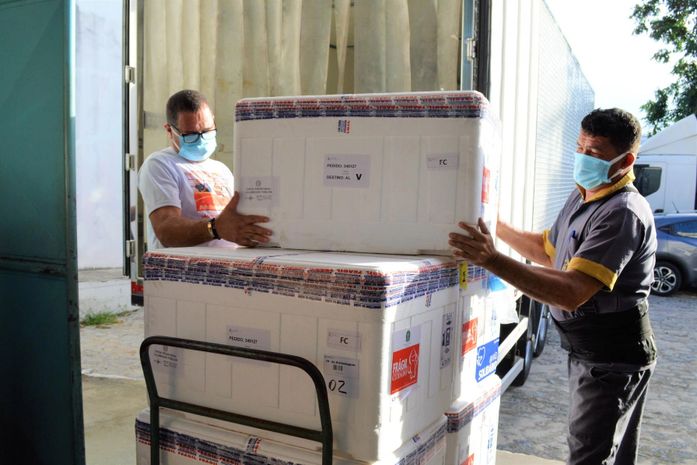 Alagoas recebe mais 54.690 doses de imunizantes contra a Covid-19 nesta quinta (9)