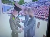 Coreia do Norte condena adolescentes a 12 anos de trabalho forçado por assistir a K-pop, segundo vídeo