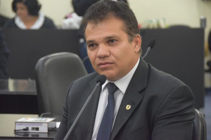 Por unanimidade, Ricardo Nezinho é eleito 2° secretário da ALE