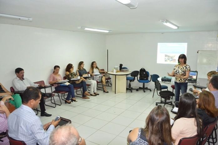 Reestruturação de Urgência e Emergência é discutida entre gestores de hospitais da Sesau