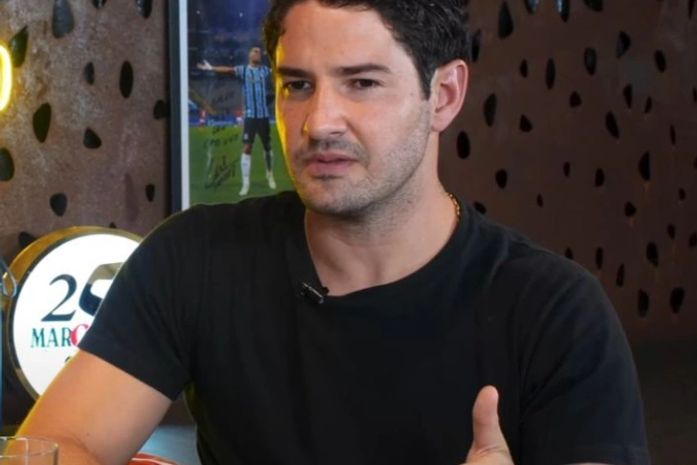 Alexandre Pato se oferece para custear traslado do corpo de Juliana Marins, morta em vulcão na Indonésia