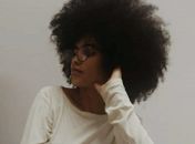 Mulheres falam de dor e luta contra o racismo: “Passei água sanitária no corpo achando que ia ficar branca”