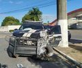 Policial Civil é socorrido após colidir viatura oficial contra poste em Arapiraca