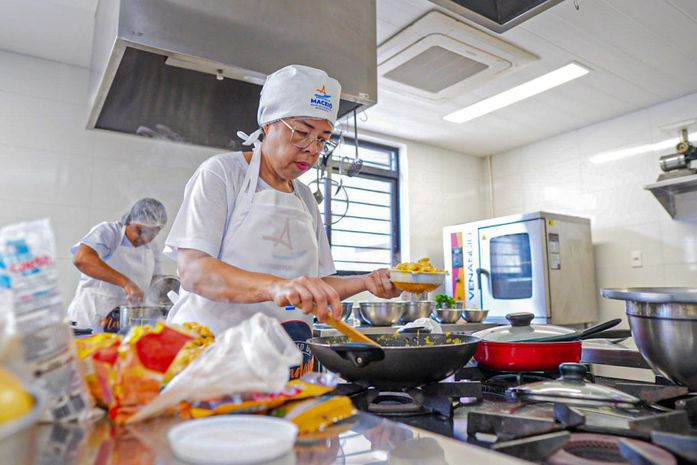 Educação convoca 100 merendeiros aprovados no PSS para prova prática