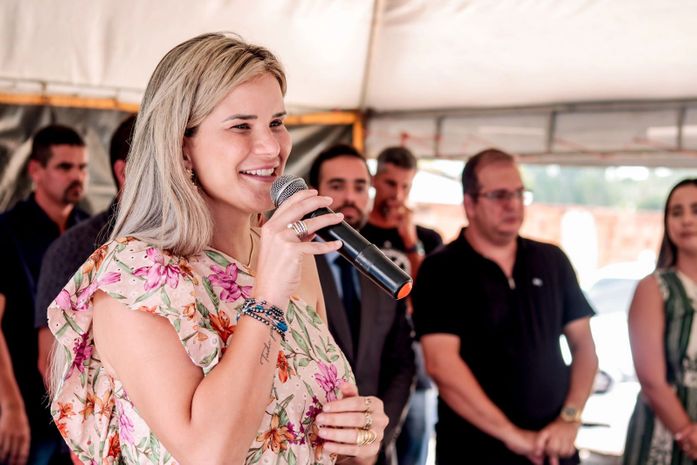 Ceci lidera com folga disputa eleitoral em Atalaia; veja pesquisa