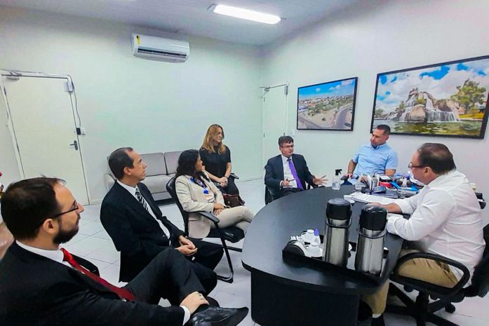 Prefeito Luciano garante terreno para construção da sede da PF em Arapiraca