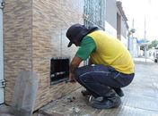 Casal executa mutirão de corte em cidades do interior