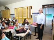 Teófilo realiza visita  a Escola Guimarães Passos na Vila Fernandes