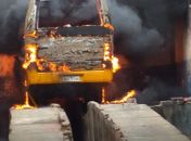 Õnibus escolar foi incendiado na manhã desta quarta-feira (22) na cidade de São José da Laje, Zona da Mata alagoana.