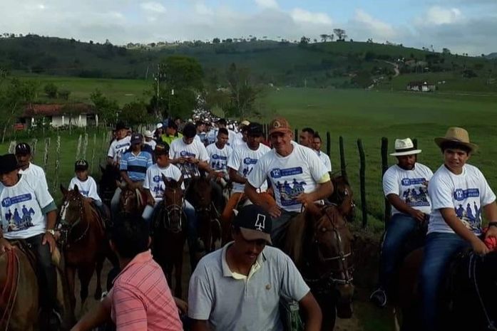 Cavalgada e mastro iniciam festa da padroeira em Anadia
