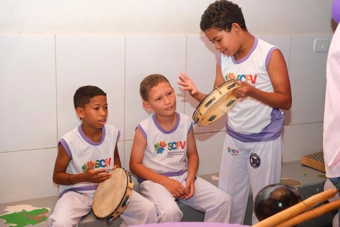 Prefeitura de Piranhas entrega novos fardamentos a crianças, adolescentes e idosos do SCFV