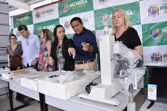 Prefeito Júlio Cezar entrega equipamentos para a Saúde de Palmeira