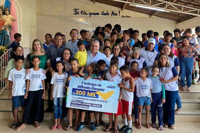 Alfredo Gaspar entrega em Penedo, R$ 1,1 milhão em emendas para Assistência Social e Saúde