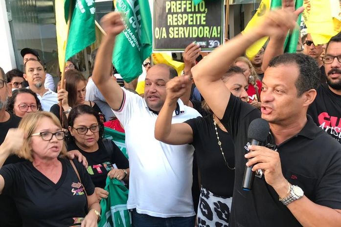 Sineal e funcionalismo municipal decidem por greve geral a partir de terça-feira (9)