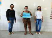 Secretaria de Educação distribui 6 mil kits de atividades para alunos durante quarentena