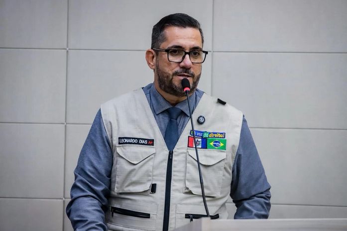 “Libertará o Estado das mãos dos Calheiros”, diz Leonardo Dias ao endossar pré-candidatura de JHC ao Governo